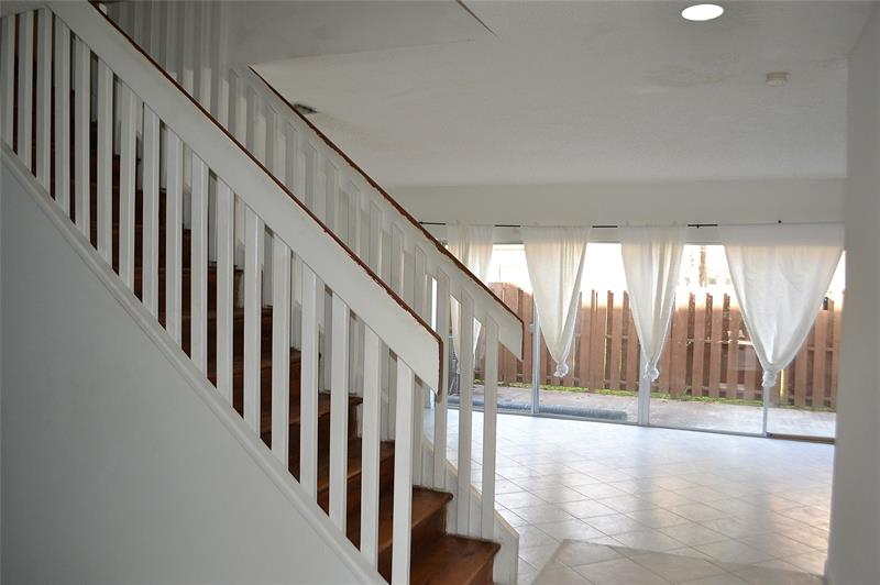 Image 18 of 25 For 8237 8th Ct  4