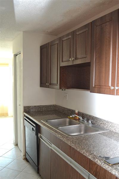 Image 5 of 25 For 8237 8th Ct  4