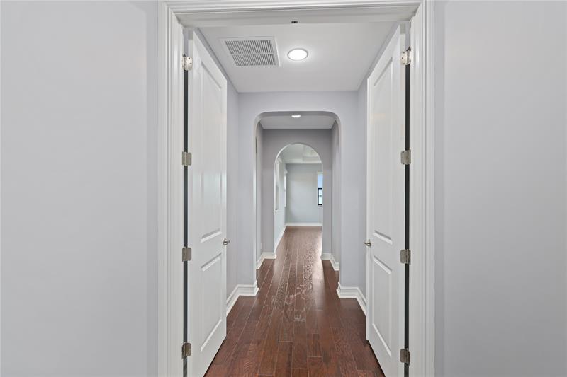 Image 26 of 50 For 11000 Watercrest Cir