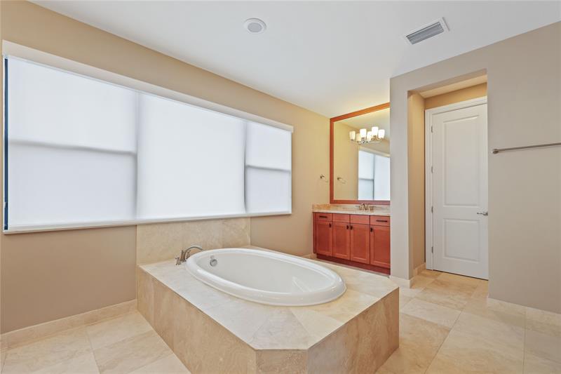 Image 29 of 50 For 11000 Watercrest Cir