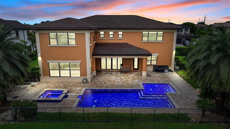 Image 4 of 50 For 11000 Watercrest Cir