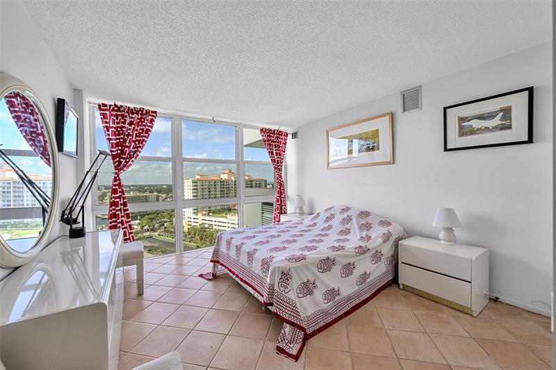 Image 17 of 47 For 2841 Ocean Blvd 1809