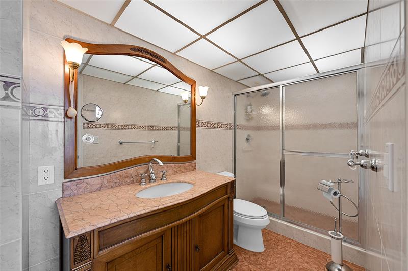 Image 18 of 47 For 2841 Ocean Blvd 1809