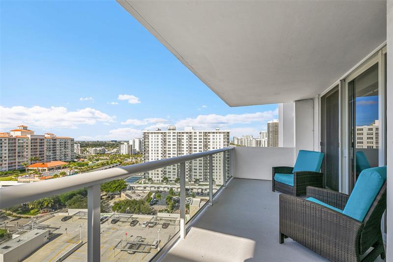 Image 19 of 47 For 2841 Ocean Blvd 1809