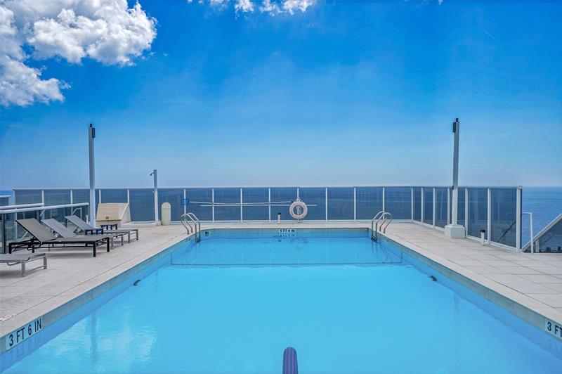 Image 32 of 47 For 2841 Ocean Blvd 1809