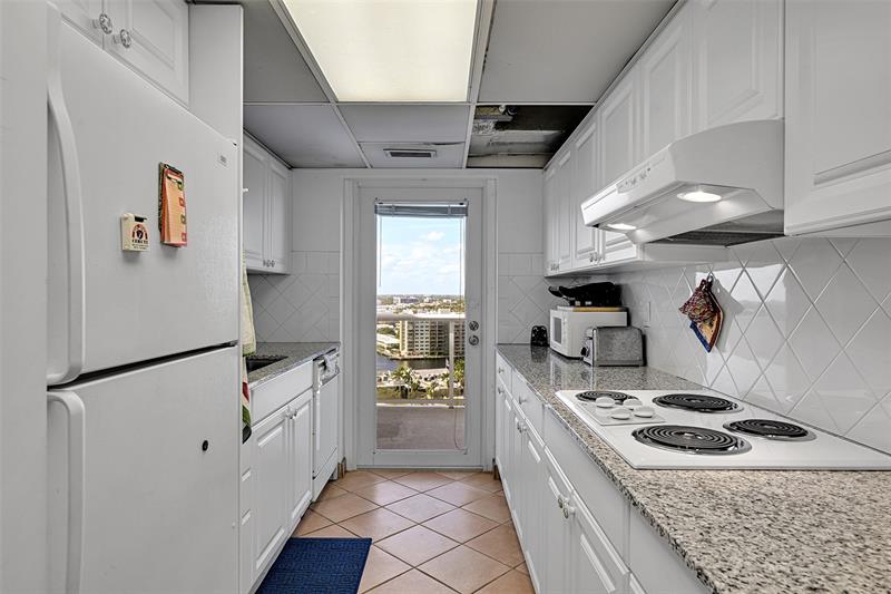 Image 9 of 47 For 2841 Ocean Blvd 1809