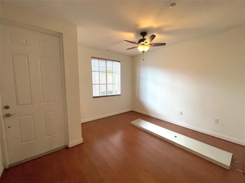 Image 8 of 8 For 416 14 Ave  416