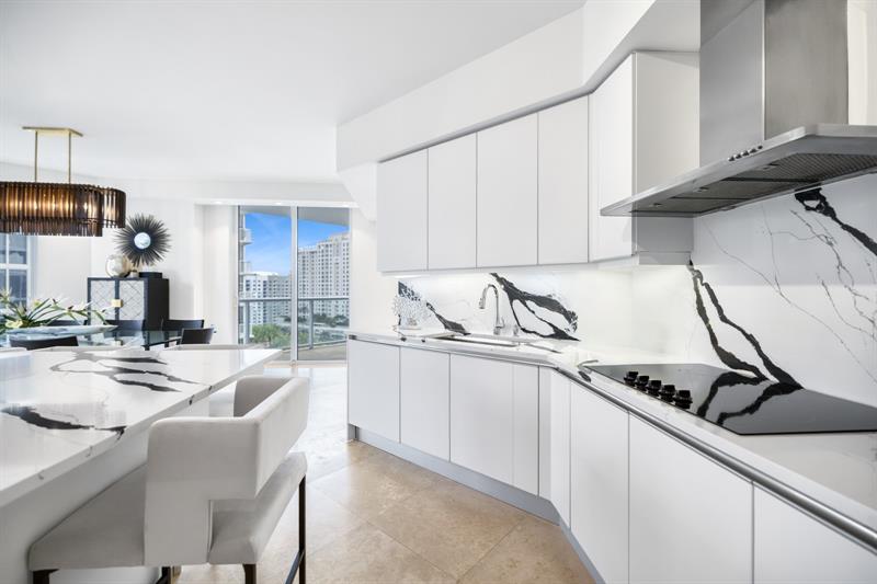 Image 10 of 44 For 333 Las Olas Way 1610