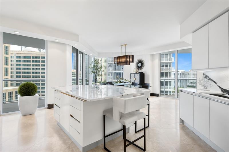 Image 11 of 44 For 333 Las Olas Way 1610