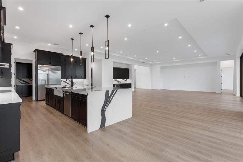 Image 11 of 44 For 9187 Shinnecock Drive