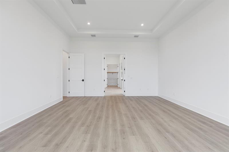 Image 16 of 44 For 9187 Shinnecock Drive