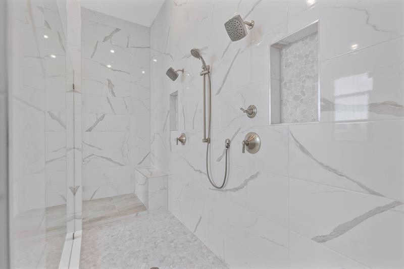 Image 23 of 44 For 9187 Shinnecock Drive