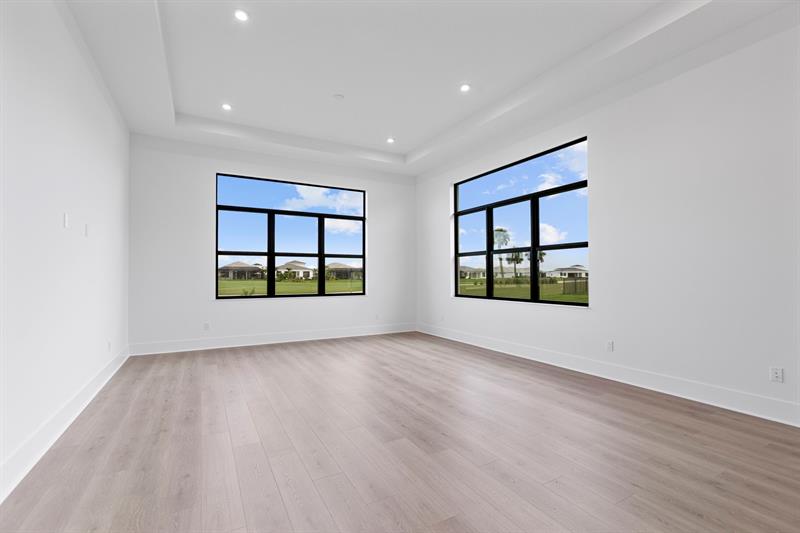 Image 25 of 44 For 9187 Shinnecock Drive