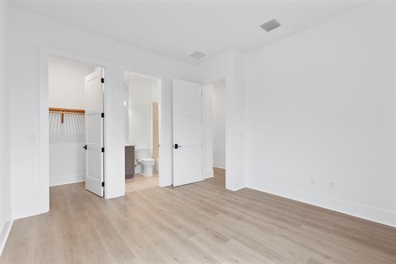 Image 27 of 44 For 9187 Shinnecock Drive