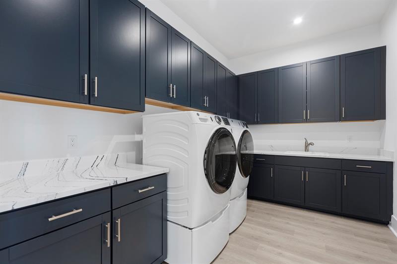 Image 33 of 44 For 9187 Shinnecock Drive