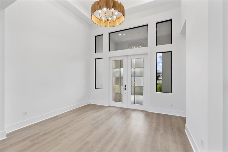 Image 8 of 44 For 9187 Shinnecock Drive