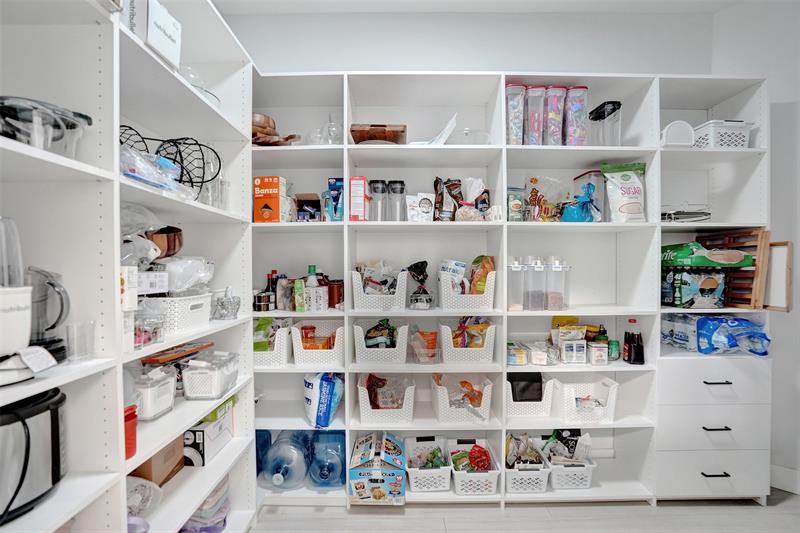 Image 23 of 77 For 1712 Vestal Dr