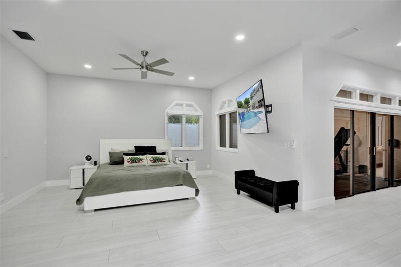 Image 29 of 77 For 1712 Vestal Dr