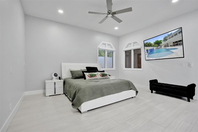 Image 30 of 77 For 1712 Vestal Dr