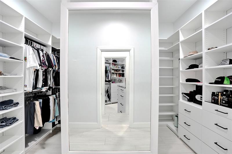 Image 32 of 77 For 1712 Vestal Dr