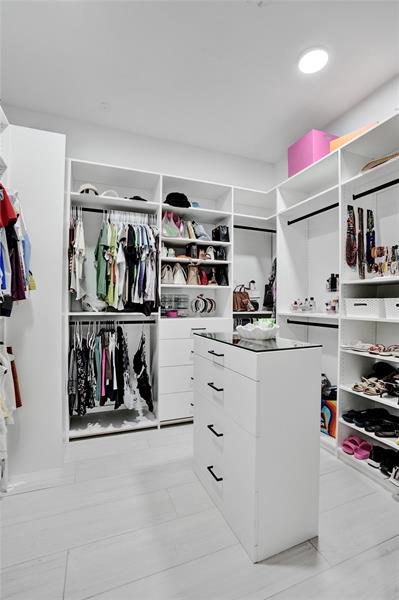 Image 33 of 77 For 1712 Vestal Dr