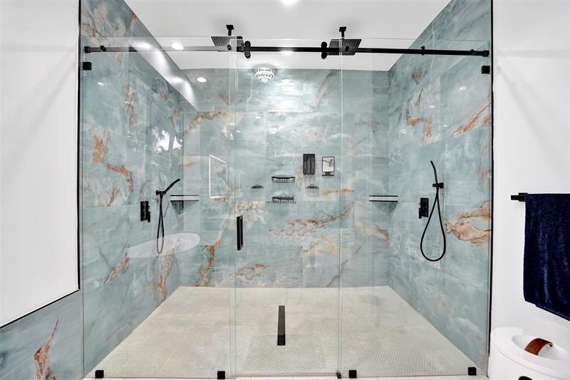 Image 37 of 77 For 1712 Vestal Dr