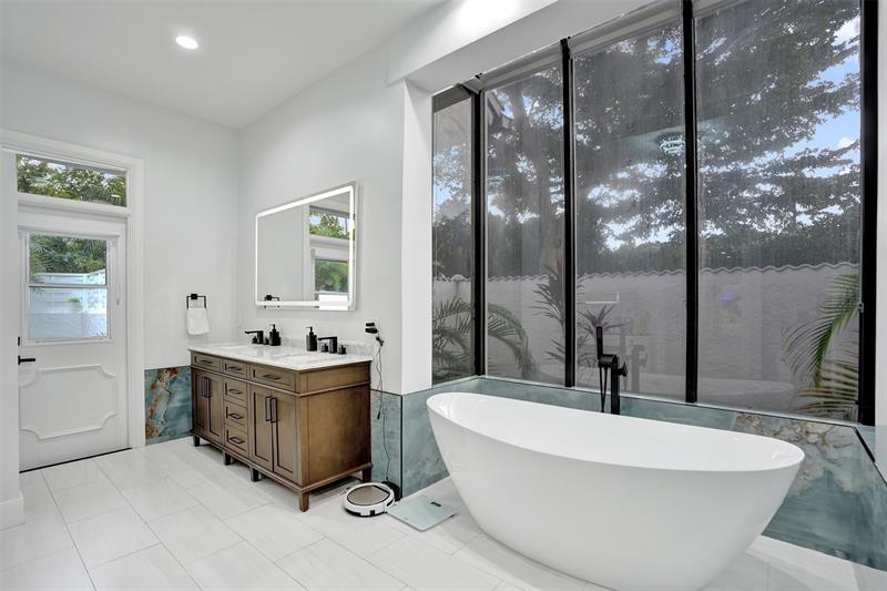 Image 38 of 77 For 1712 Vestal Dr