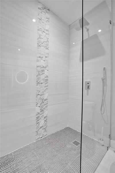 Image 43 of 77 For 1712 Vestal Dr