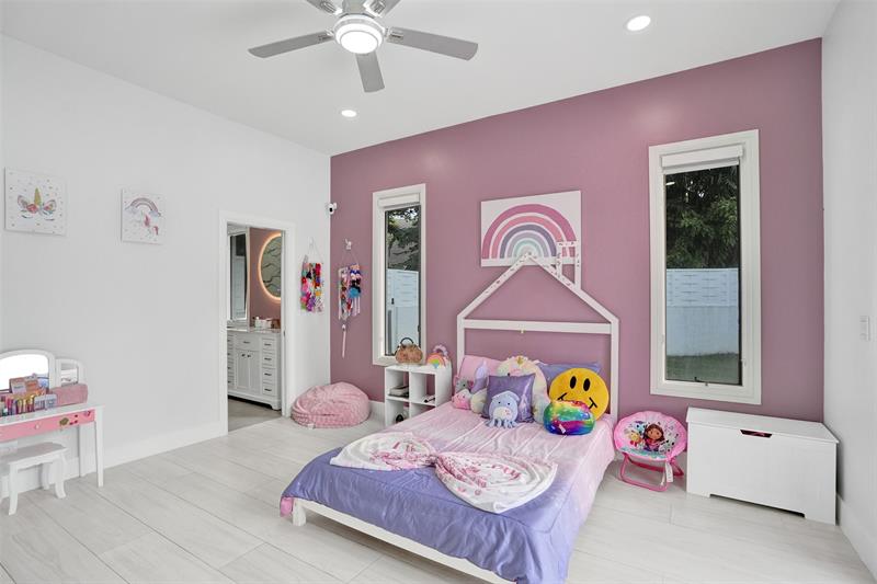 Image 51 of 77 For 1712 Vestal Dr