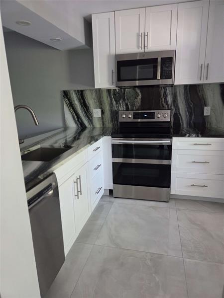 Image 12 of 13 For 2706 Nassau Bnd  A2