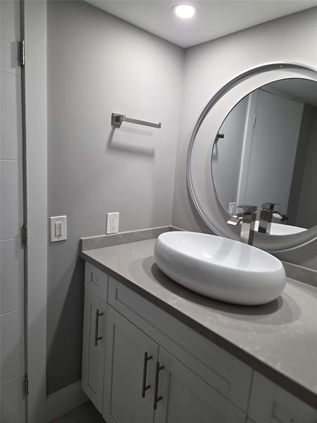 Image 7 of 13 For 2706 Nassau Bnd  A2