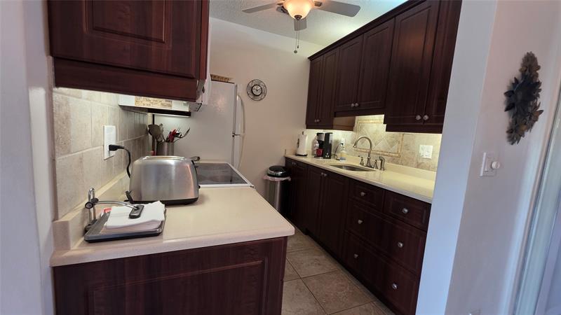 Image 10 of 31 For 1030 11th St 5m