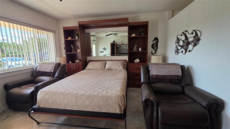 Image 31 of 31 For 1030 11th St 5m