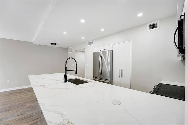 Image 10 of 35 For 1100 5th Ct  1