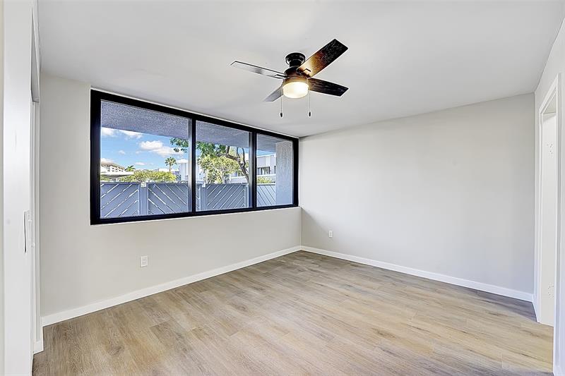 Image 13 of 35 For 1100 5th Ct  1