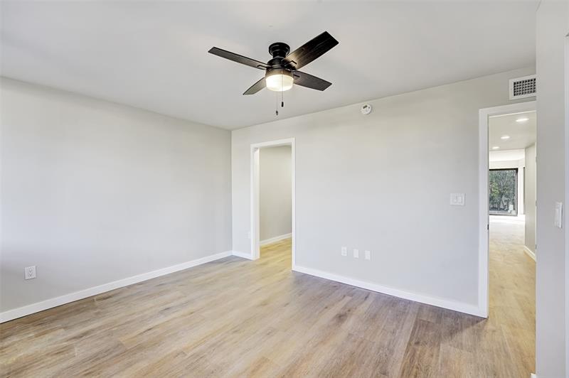 Image 15 of 35 For 1100 5th Ct  1