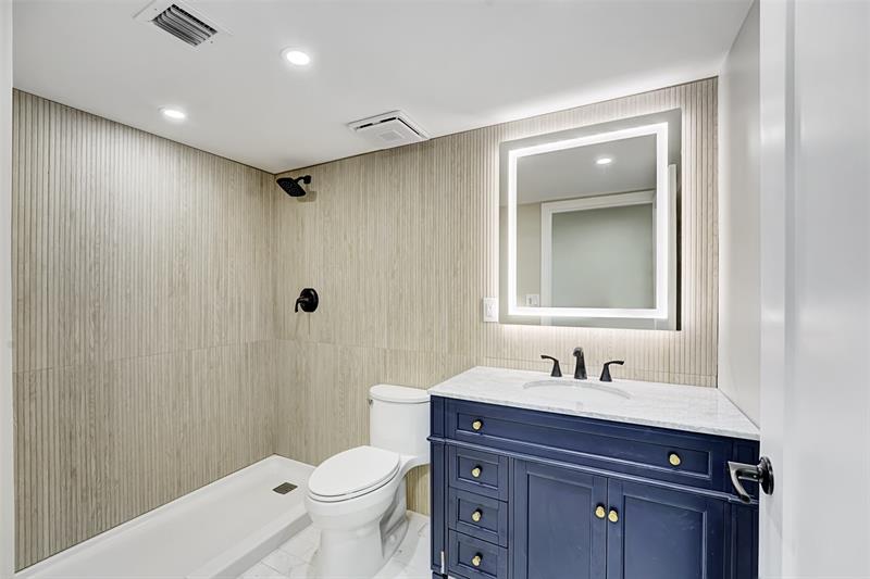 Image 17 of 35 For 1100 5th Ct  1