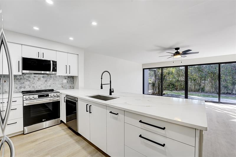 Image 24 of 35 For 1100 5th Ct  1