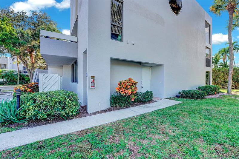 Image 29 of 35 For 1100 5th Ct  1