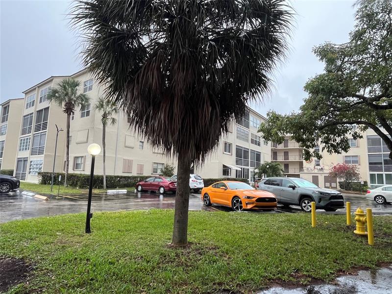 Details for 2871 Somerset Dr  105, Lauderdale Lakes, FL 33311