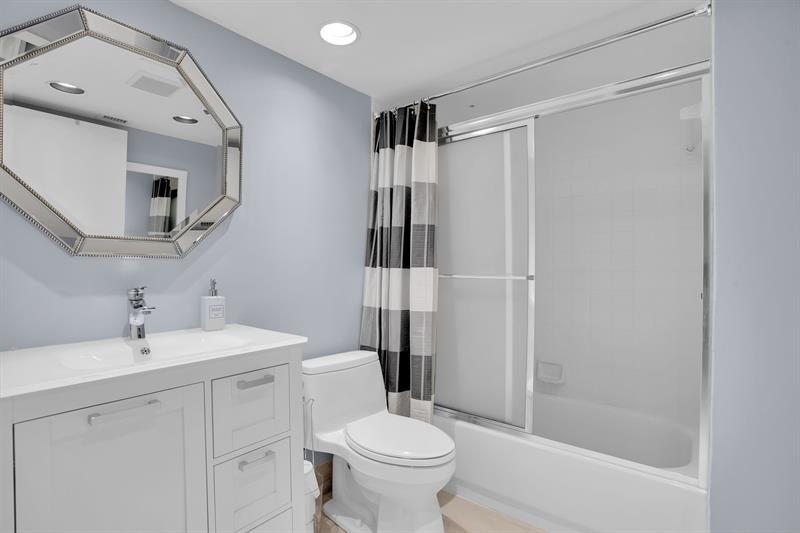 Image 7 of 23 For 1702 Andros Isle  D4