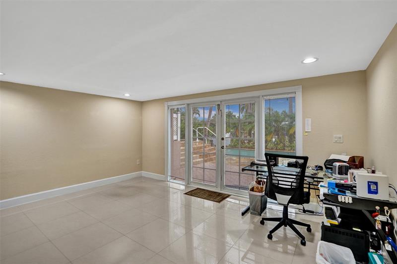 Image 23 of 57 For 2542 Marathon Ln