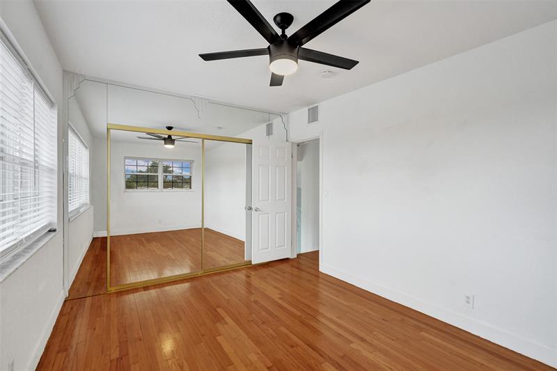 Image 26 of 57 For 2542 Marathon Ln