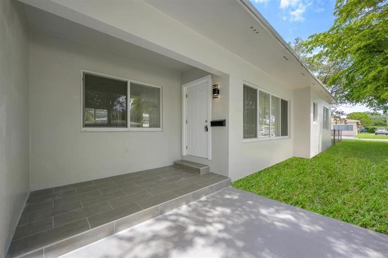 Details for 2601 Taylor St, Hollywood, FL 33020