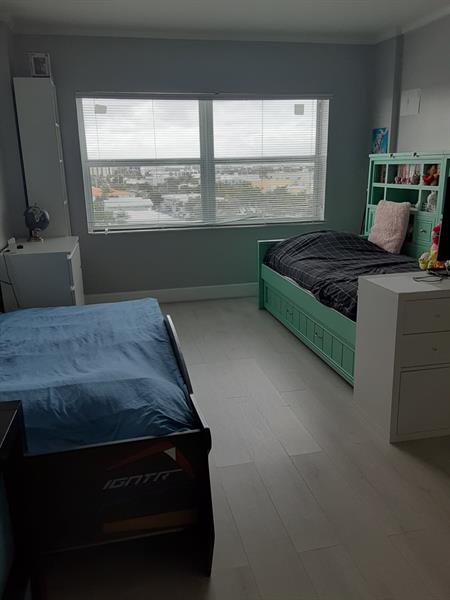 Image 12 of 16 For 2900 30th St  G8