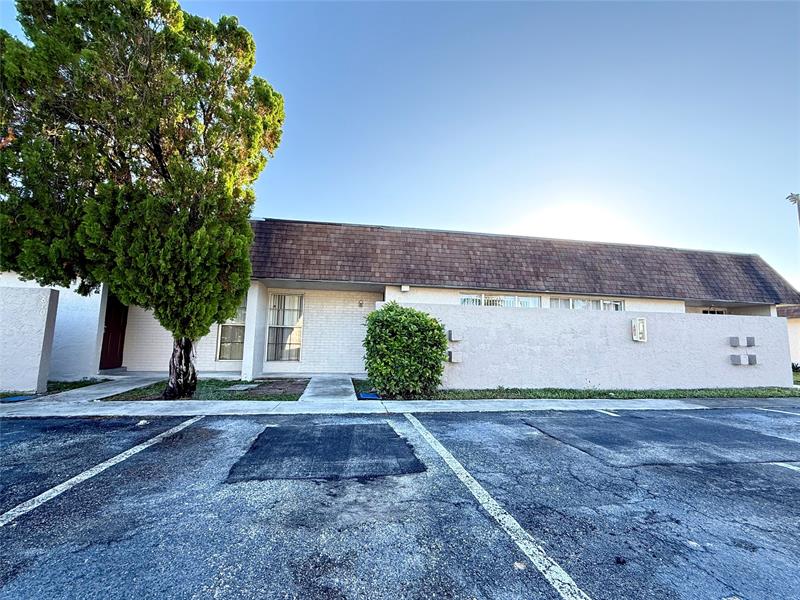 Details for 812 73 Av  8, North Lauderdale, FL 33068