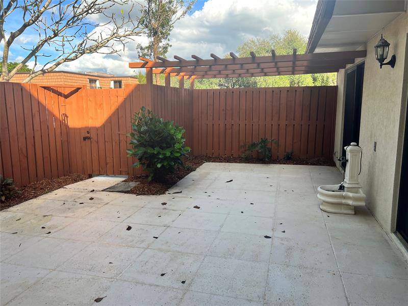 Image 4 of 29 For 9101 19th Pl  B