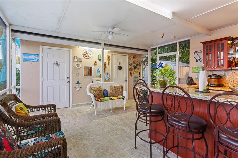 Image 21 of 37 For 17211 119th Ct