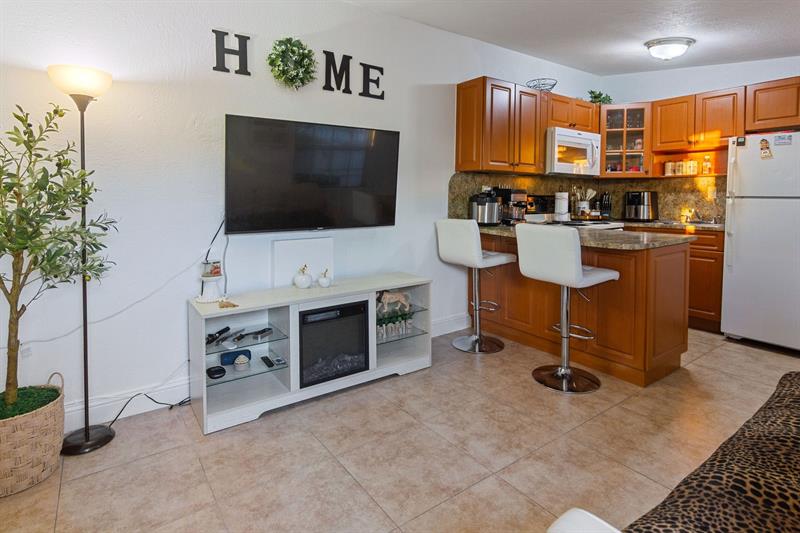 Image 30 of 37 For 17211 119th Ct