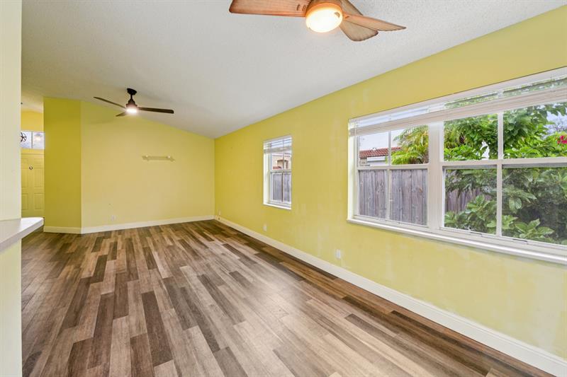 Image 12 of 33 For 7330 Flores Way